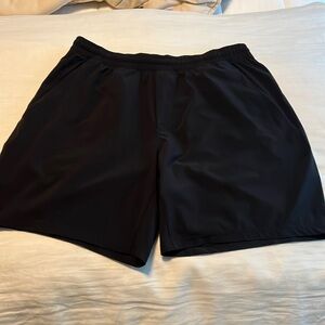 Lululemon Pacebreaker shorts linerless, size large, 7inches